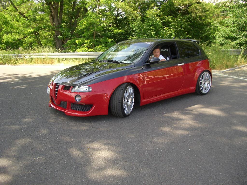 Alfa Romeo 147 GTA: 12 фото