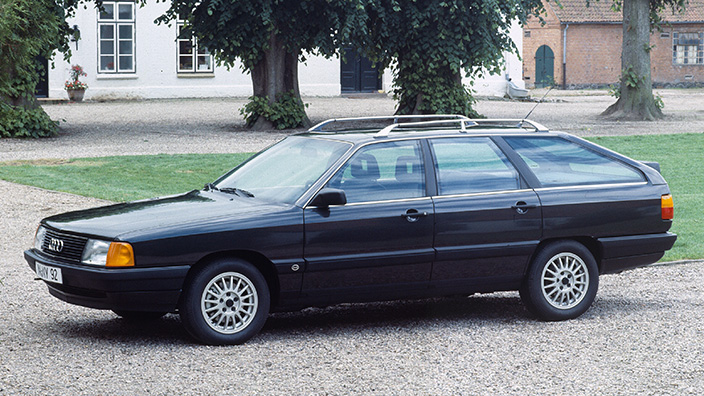 Audi 100 Avant: 9 фото