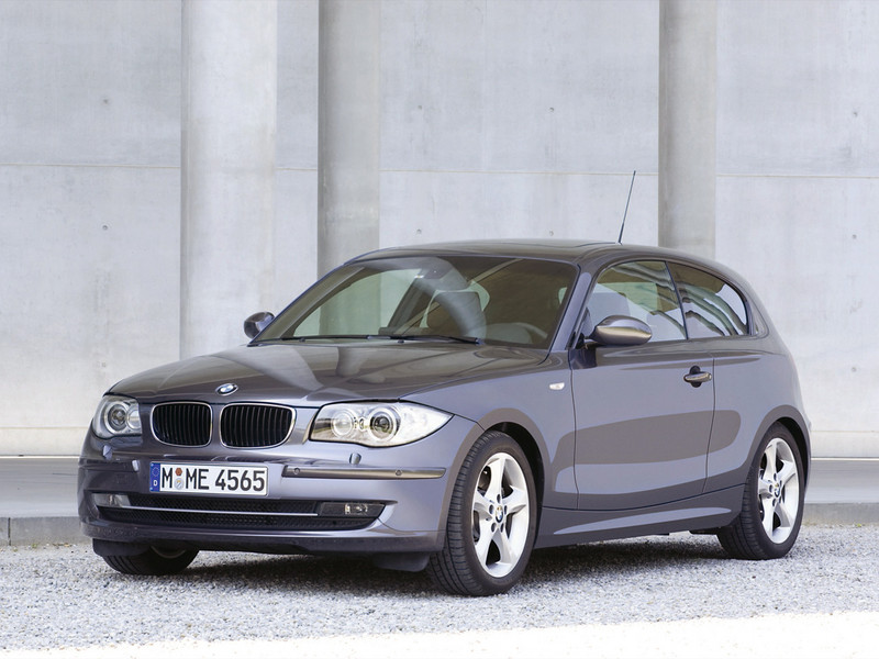 BMW 118i: 6 фото