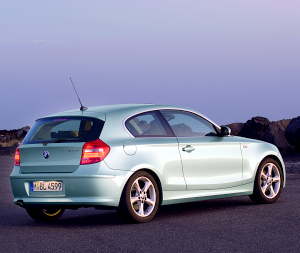 BMW 120i: 11 фото