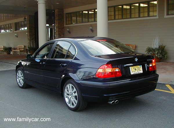 BMW 330xi: 9 фото