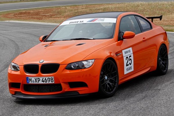 BMW M3 GTS: 2 фото