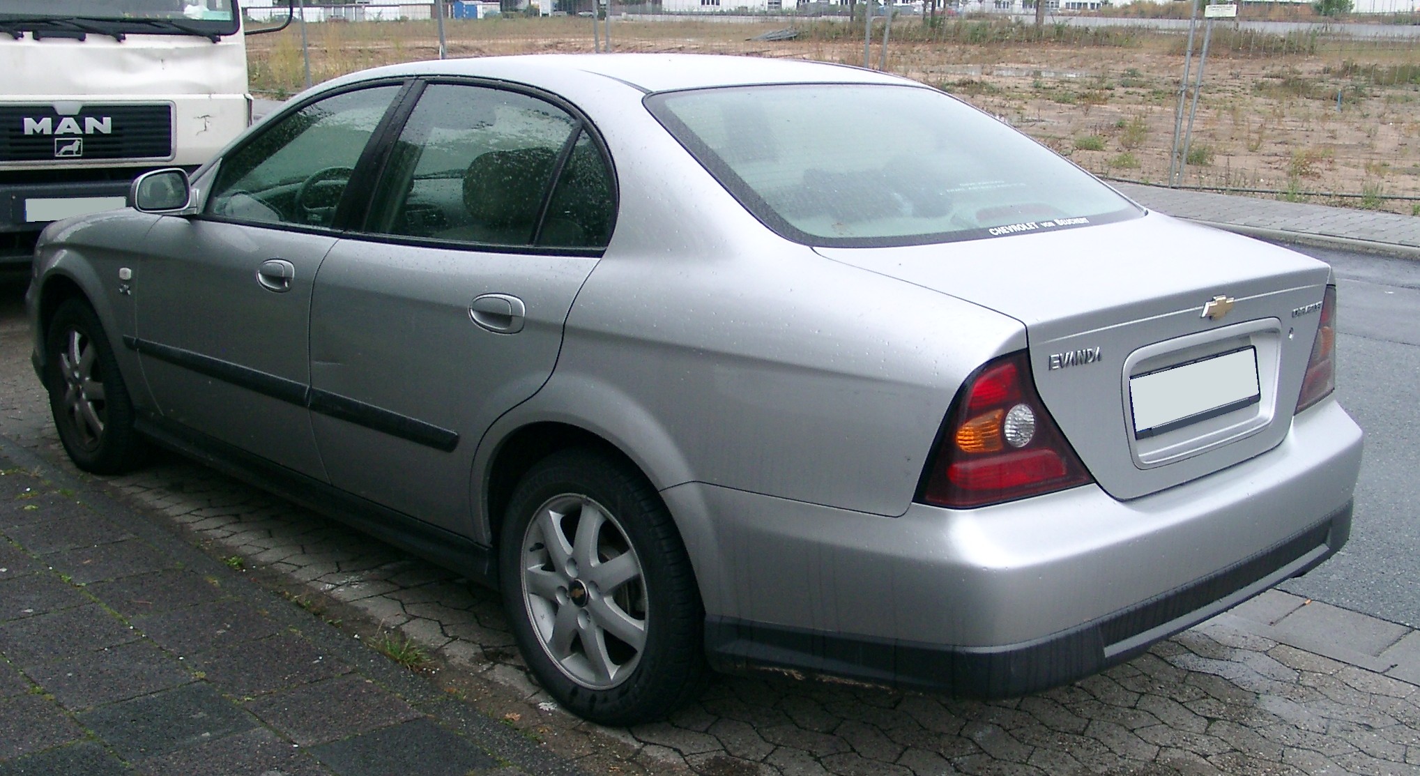 Daewoo Evanda: 12 фото