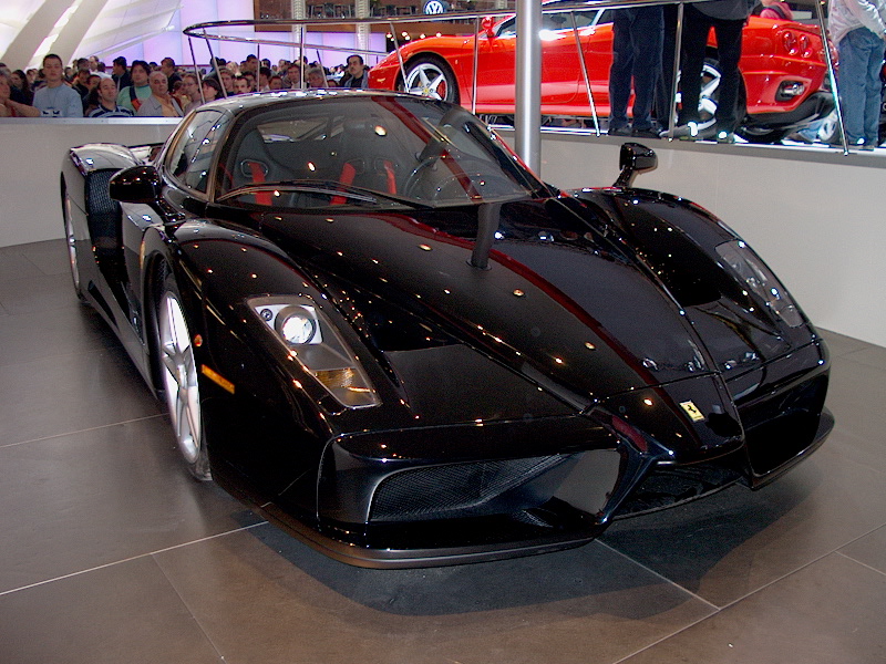 Ferrari Enzo: 7 фото