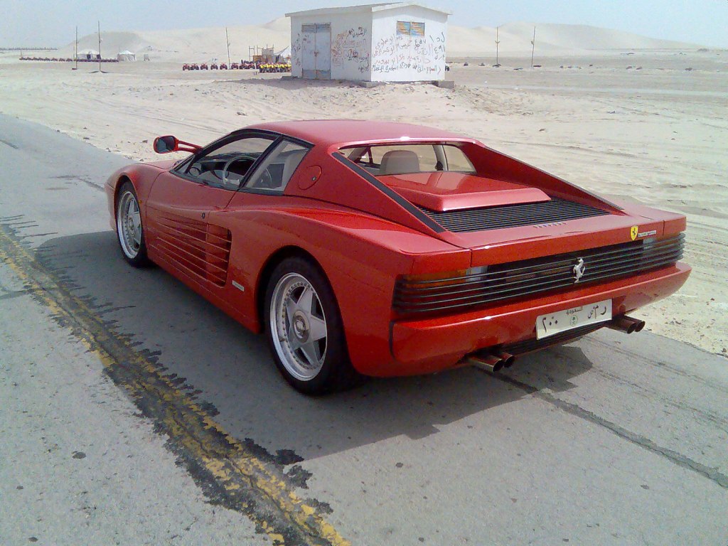 Ferrari Testarossa: 3 фото