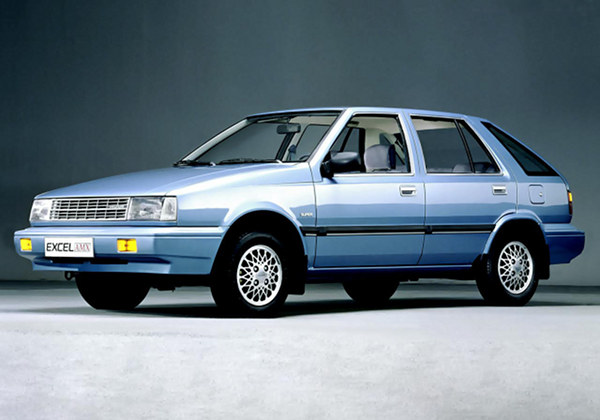 Hyundai Excel: 8 фото