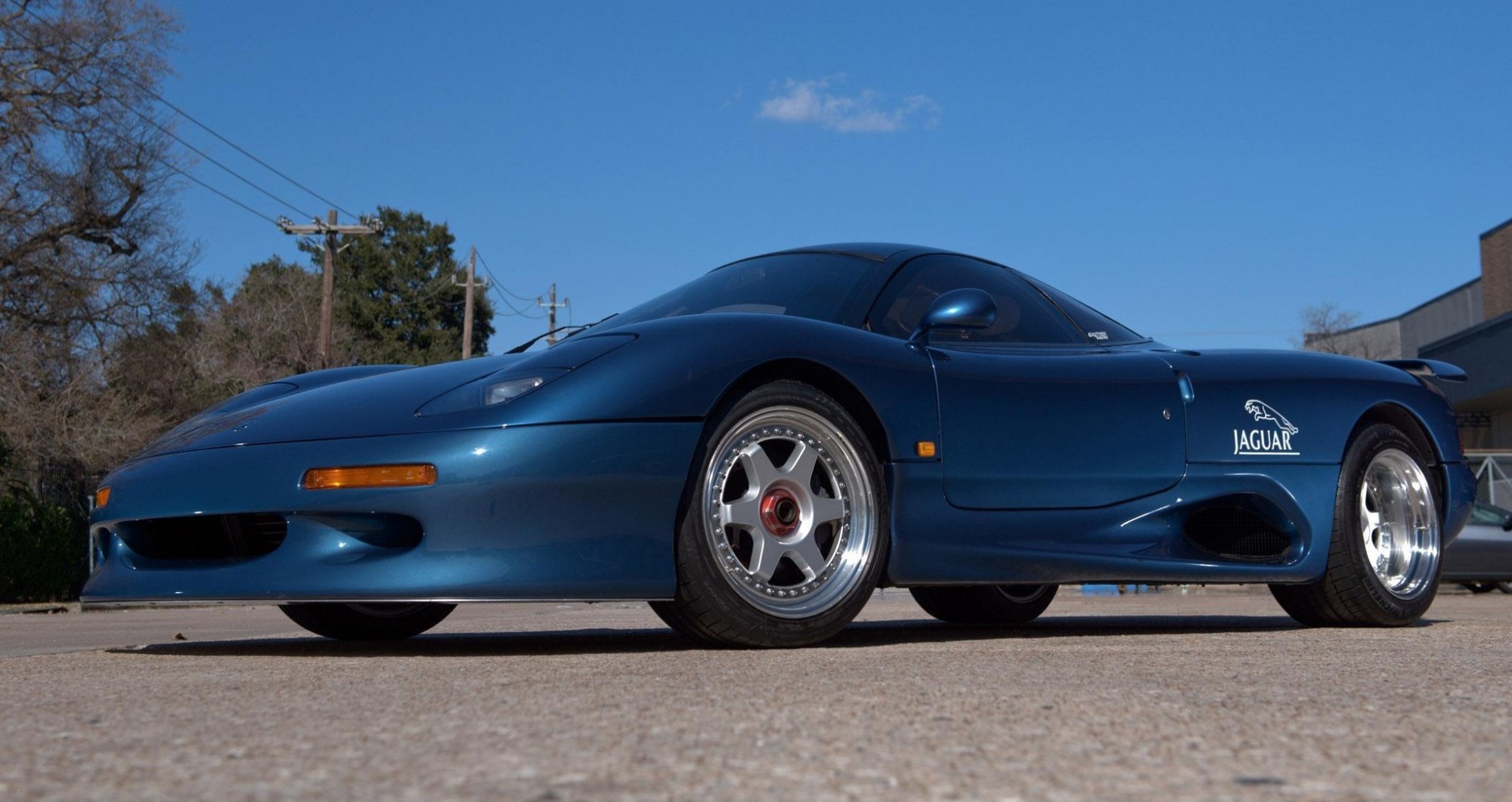 Jaguar XJR-15: 12 фото