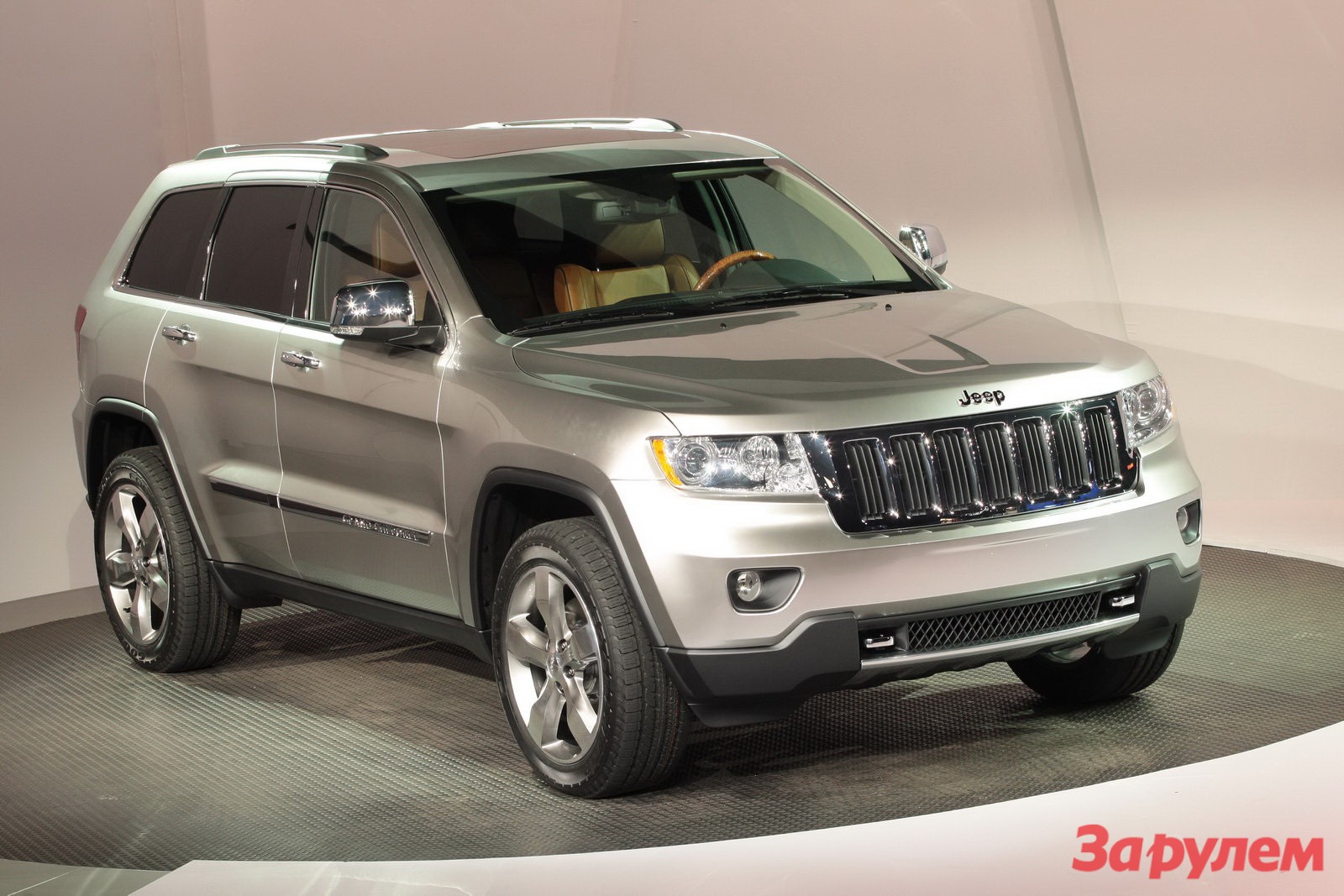 Jeep Grand Cherokee: 8 фото