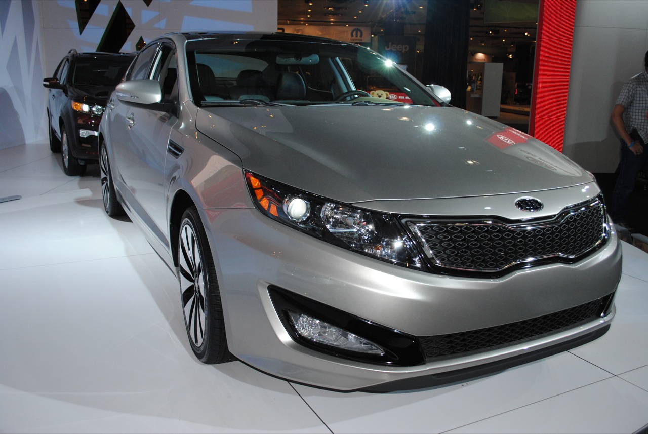 Kia Optima: 8 фото