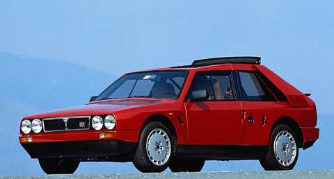 Lancia Delta S4: 8 фото