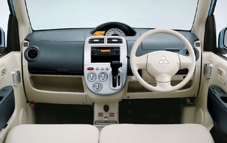 Mitsubishi eK Wagon: 4 фото