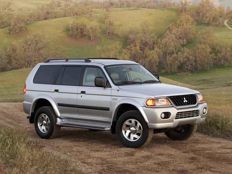 Mitsubishi Montero Sport: 2 фото