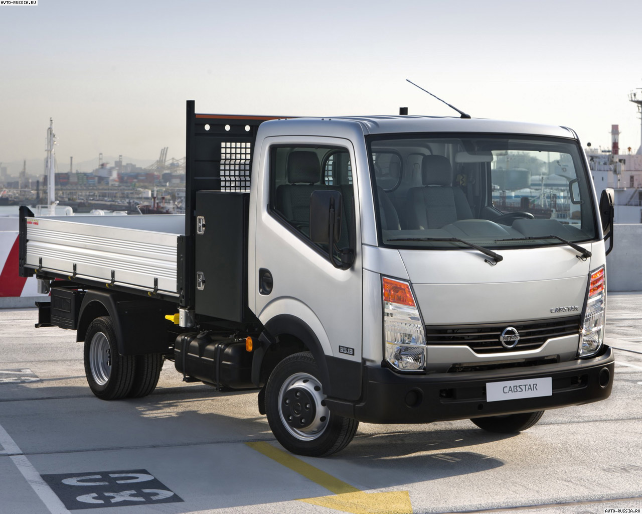 Nissan Cabstar: 1 фото