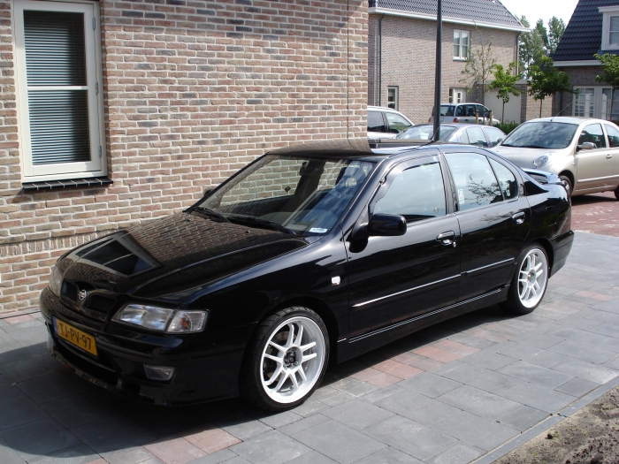 Nissan Primera GT: 4 фото