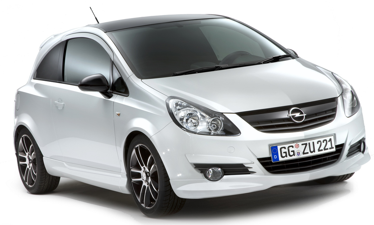 Opel Corsa: 12 фото