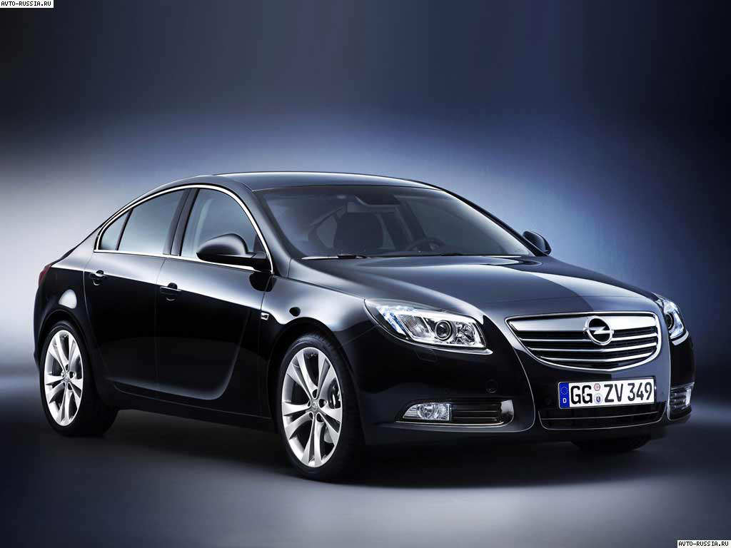 Opel Insignia: 4 фото