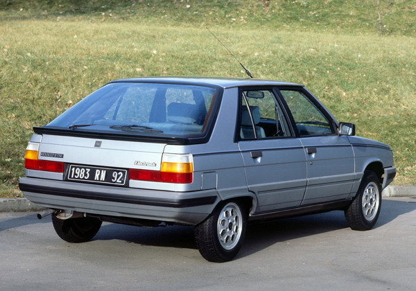 Renault 11: 10 фото