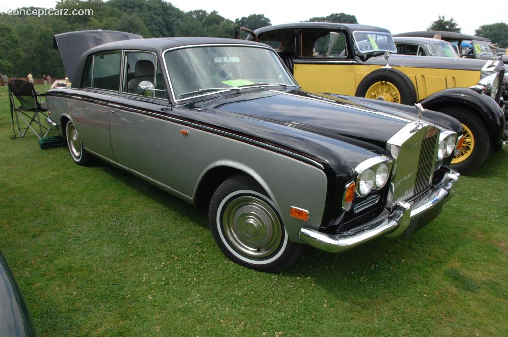 Rolls-Royce Silver Shadow: 10 фото