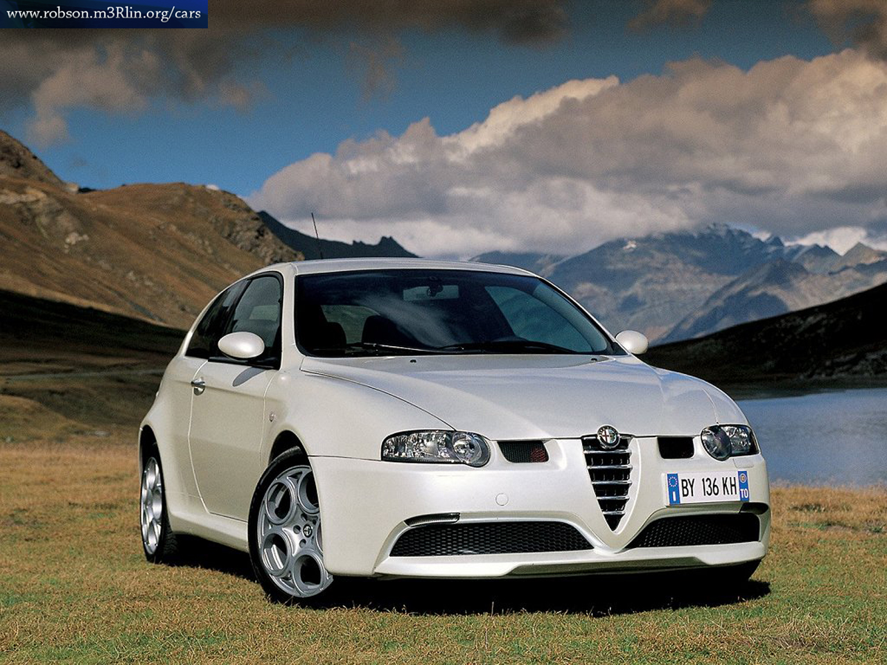 Alfa Romeo 147: 10 фото