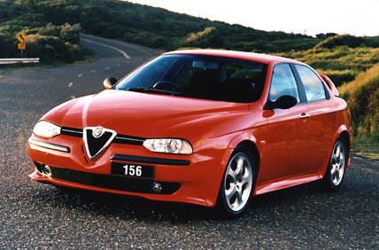 Alfa Romeo 156: 9 фото
