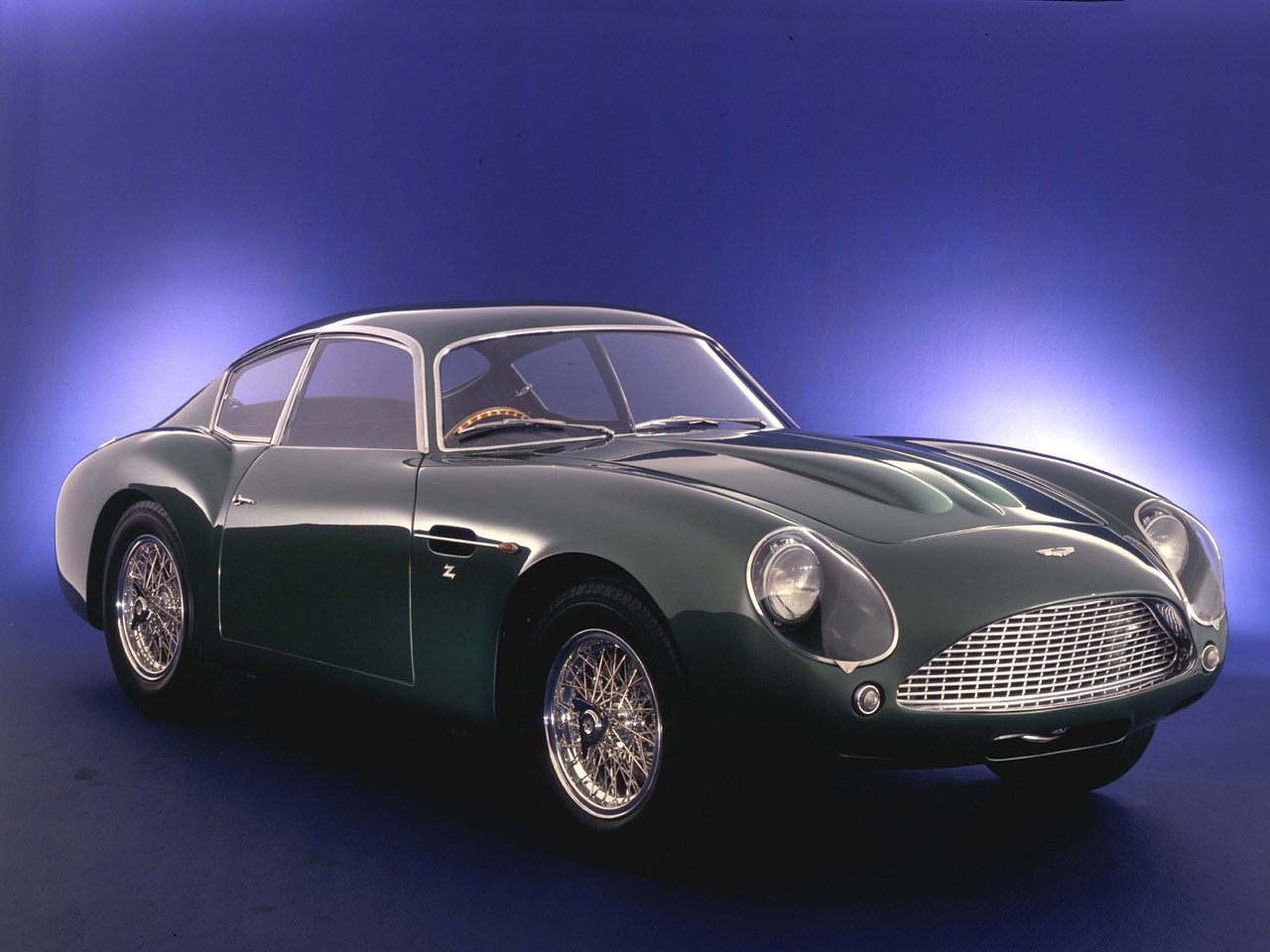 Aston Martin Zagato: 01 фото
