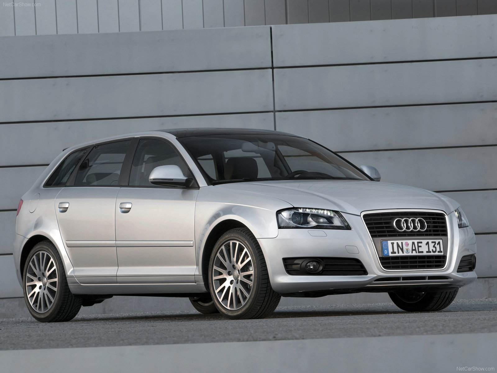 Audi A3 Sportback: 9 фото