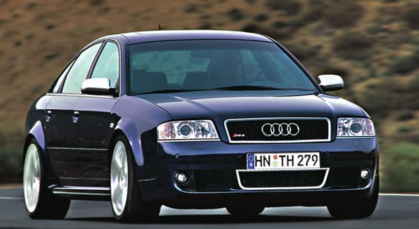 Audi A6 C5: 2 фото