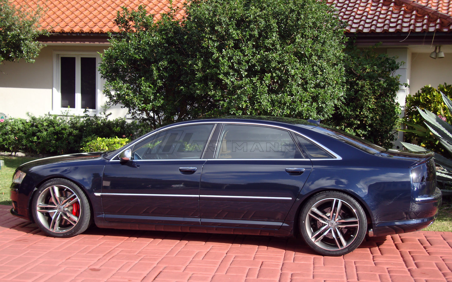 Audi S8 D3: 5 фото