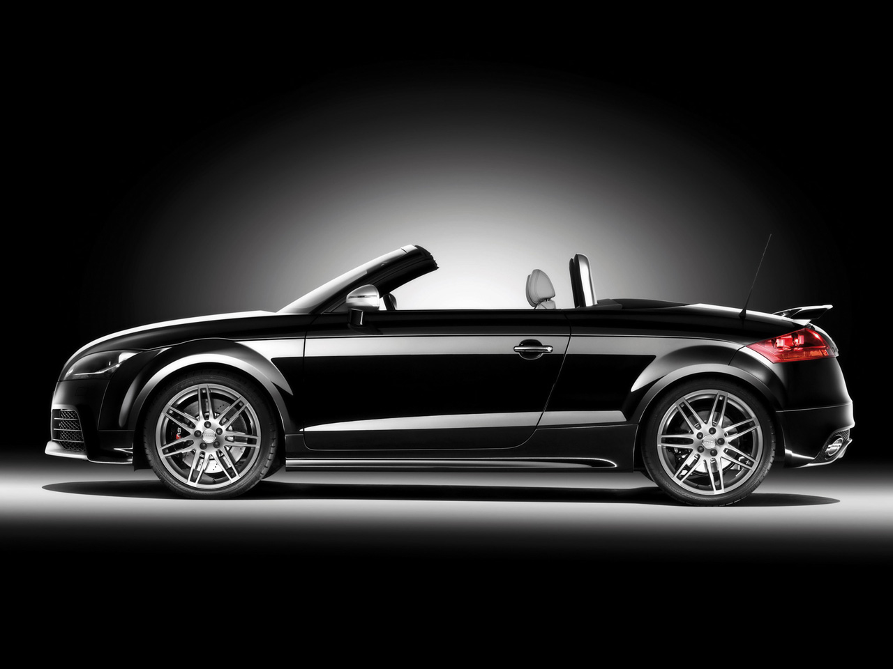 Audi TT RS Roadster: 7 фото