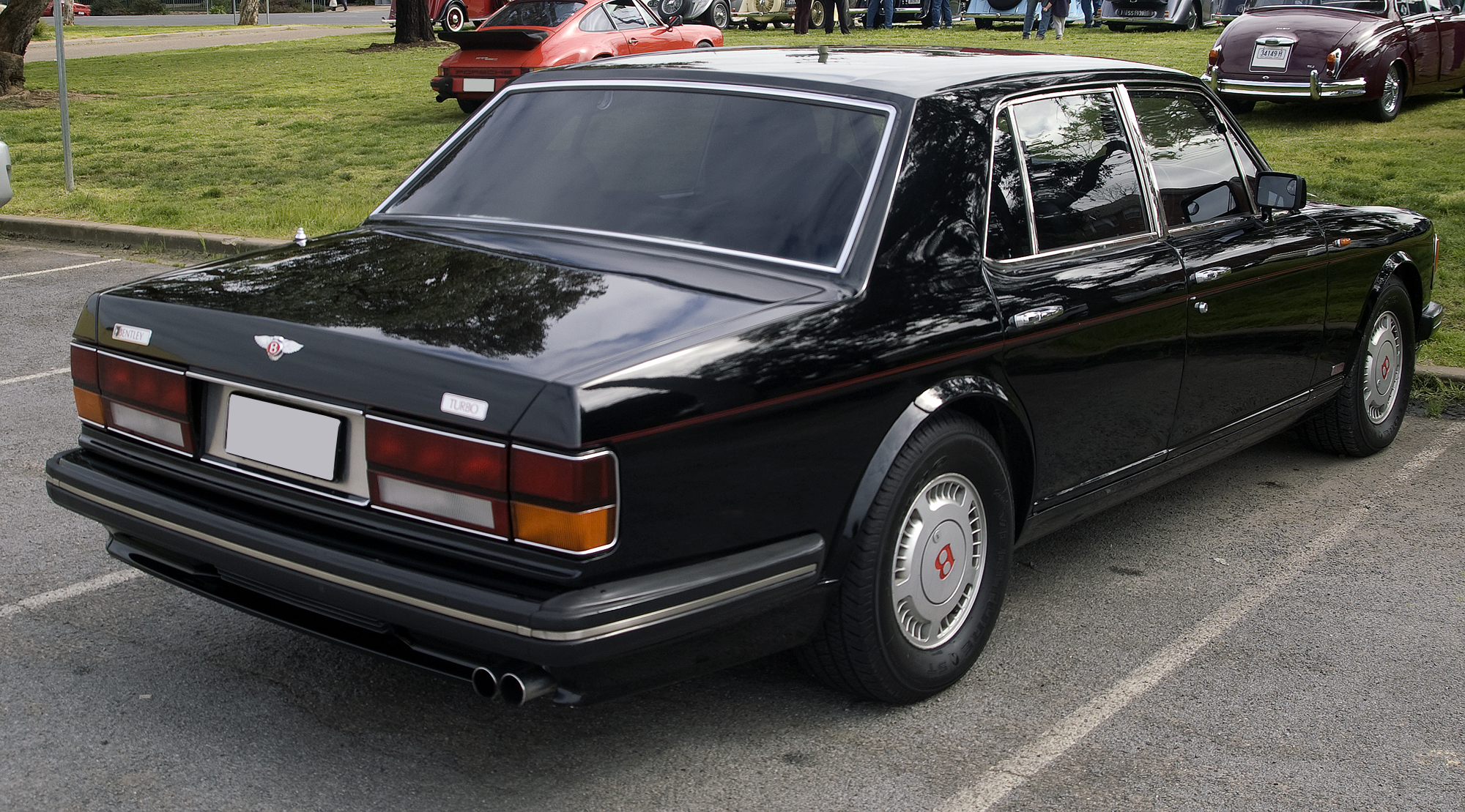 Bentley Turbo R: 11 фото