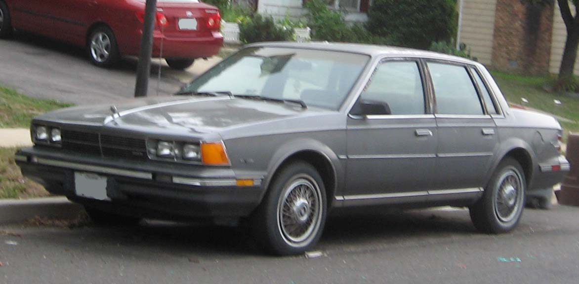 Buick Century: 4 фото