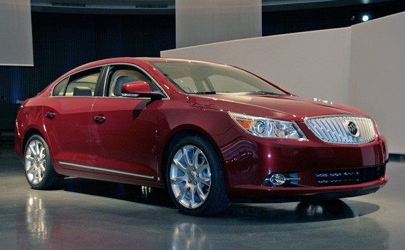 Buick LaCrosse: 10 фото