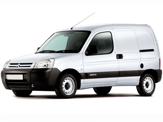 Citroen Berlingo First: 12 фото