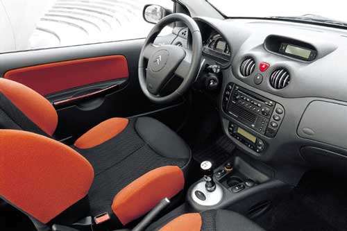 Citroen C2: 12 фото