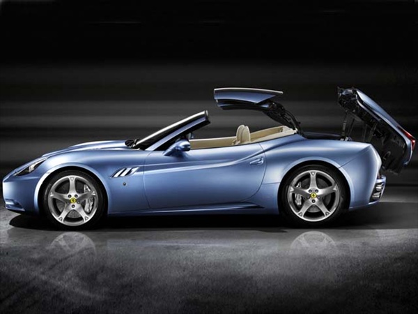 Ferrari California: 8 фото