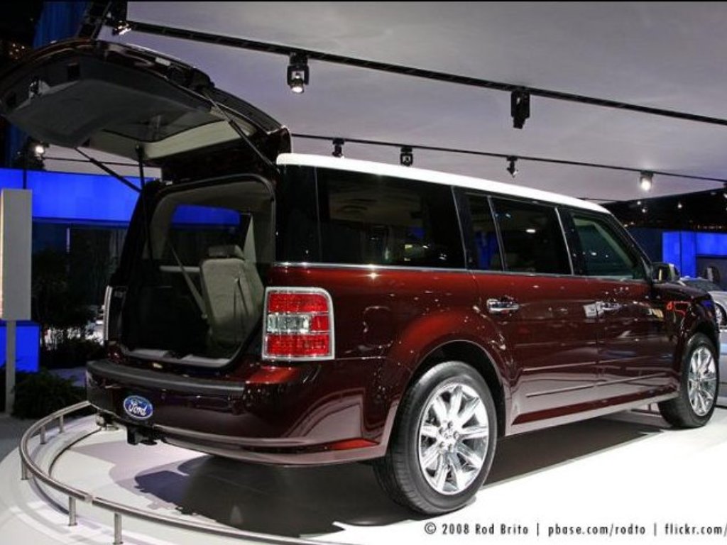 Ford Flex: 12 фото