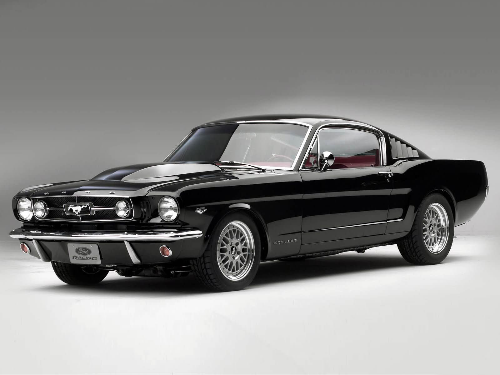 Ford Mustang: 5 фото