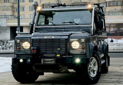 Land Rover Defender 110: 6 фото