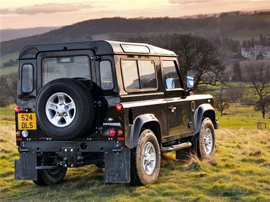 Land Rover Defender 90: 2 фото