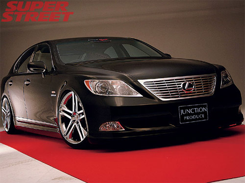 Lexus LS: 4 фото