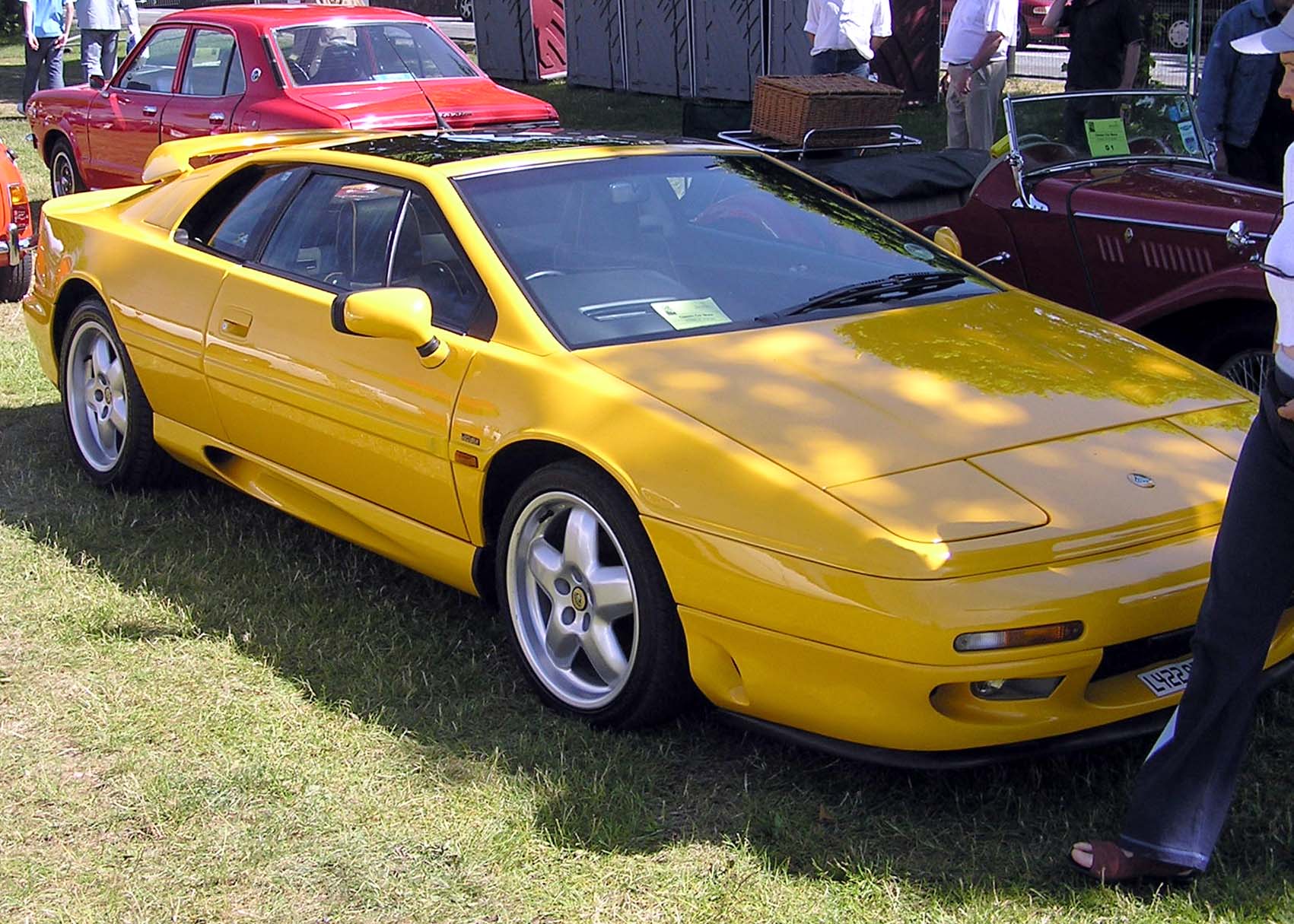 Lotus Esprit: 11 фото