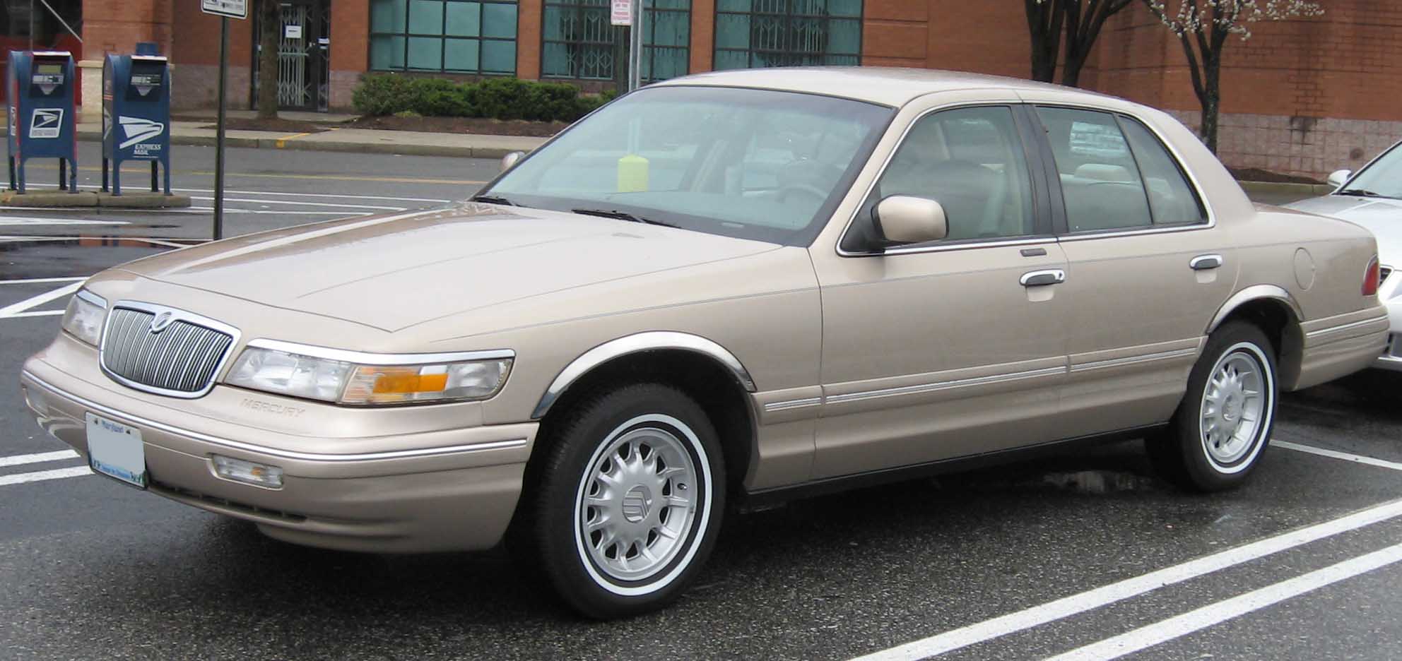 Mercury Grand Marquis: 8 фото