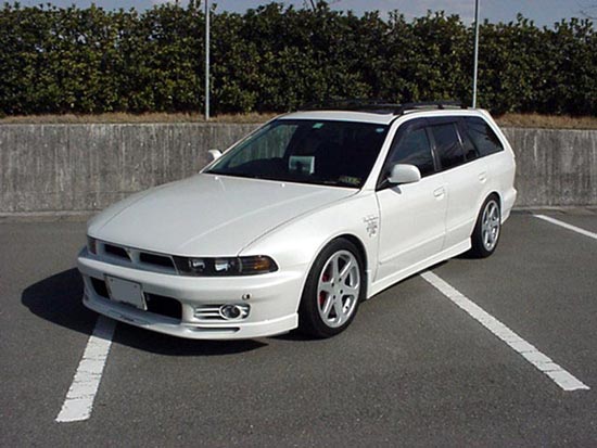 Mitsubishi Legnum