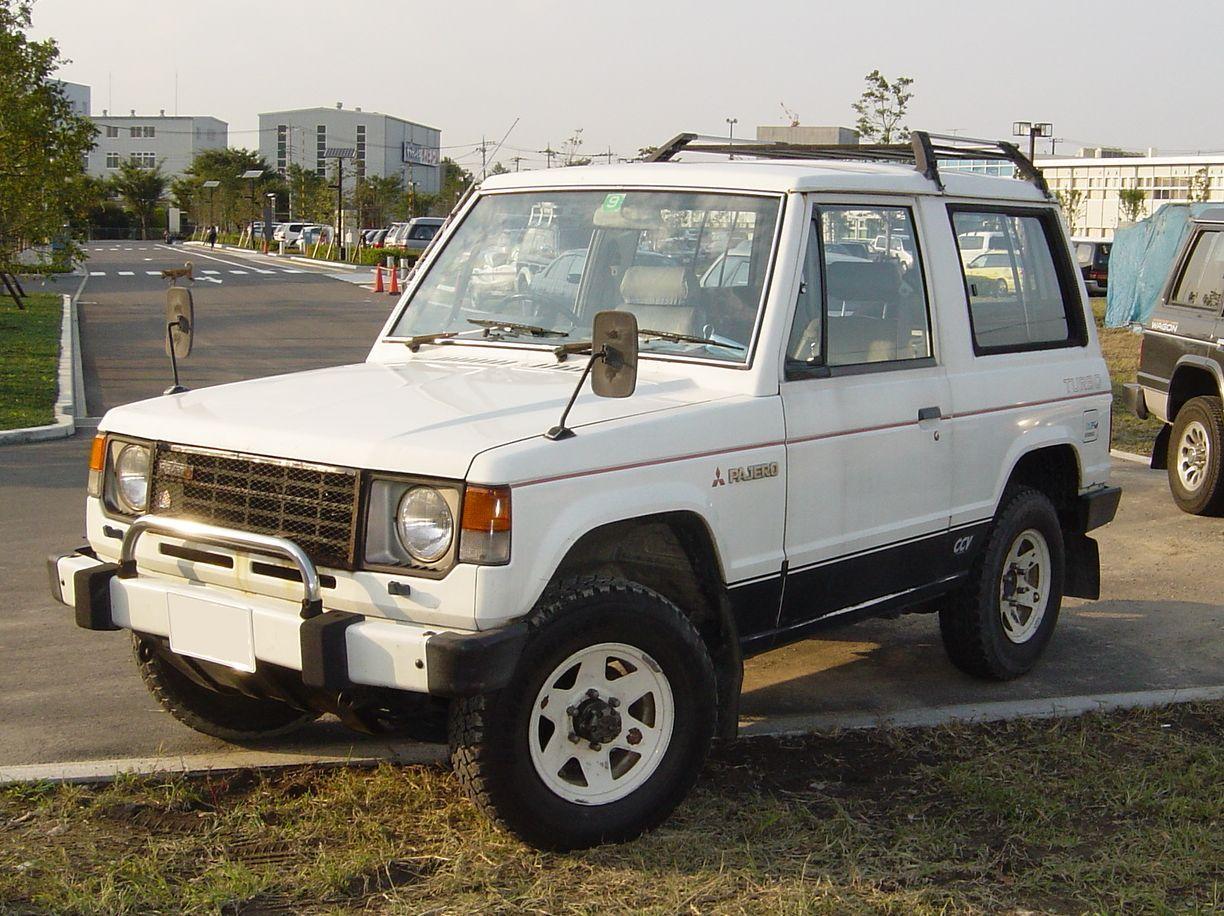 Mitsubishi Pajero I