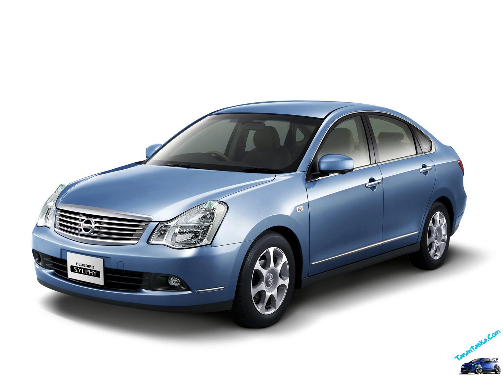 Nissan Bluebird Sylphy: 8 фото