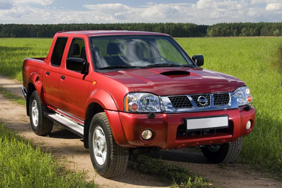 Nissan NP300: 4 фото