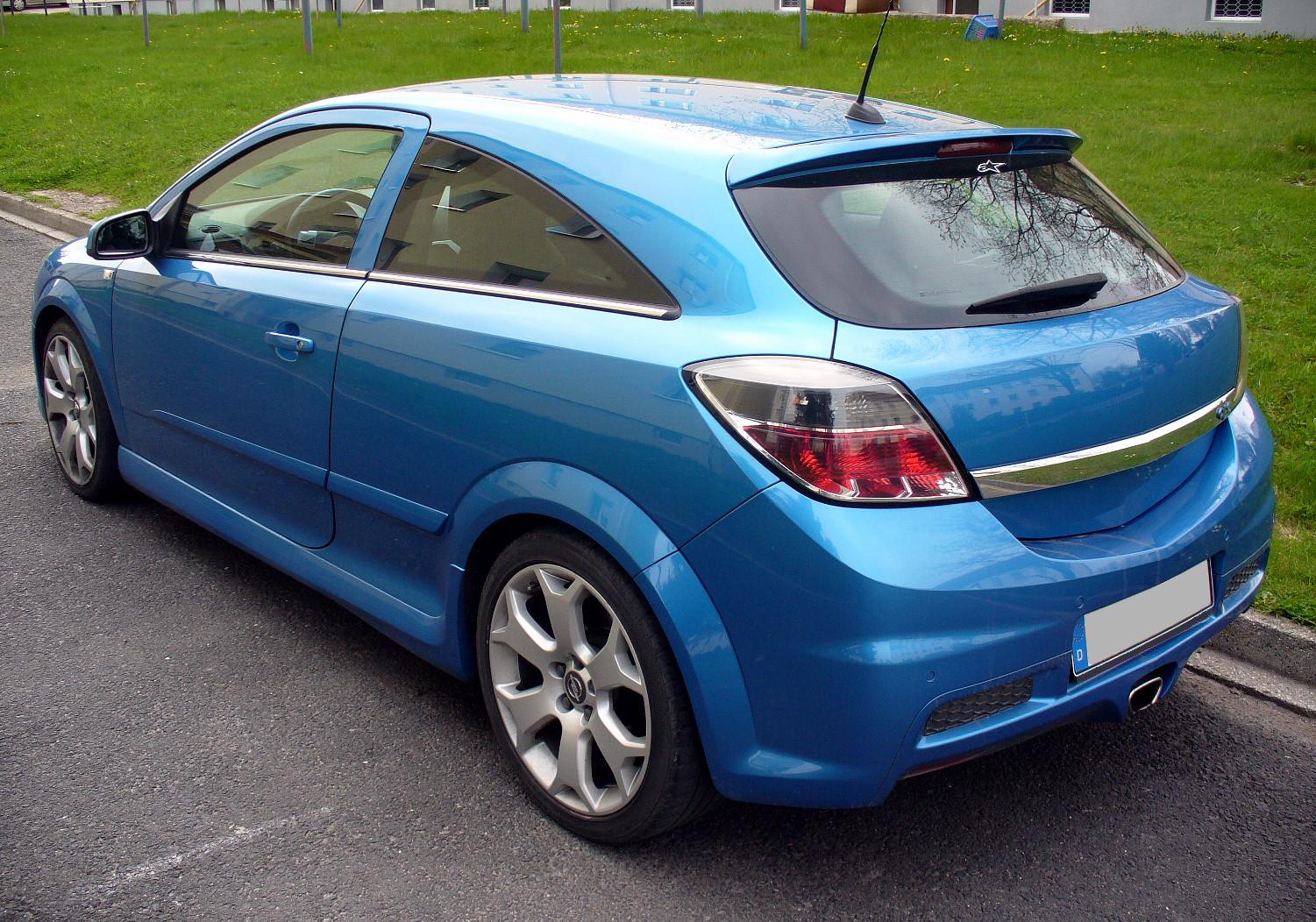 Opel Astra H OPC: 2 фото