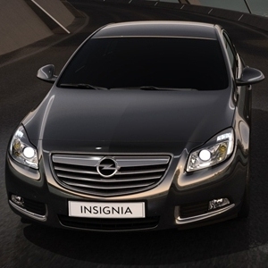 Opel Insignia: 2 фото