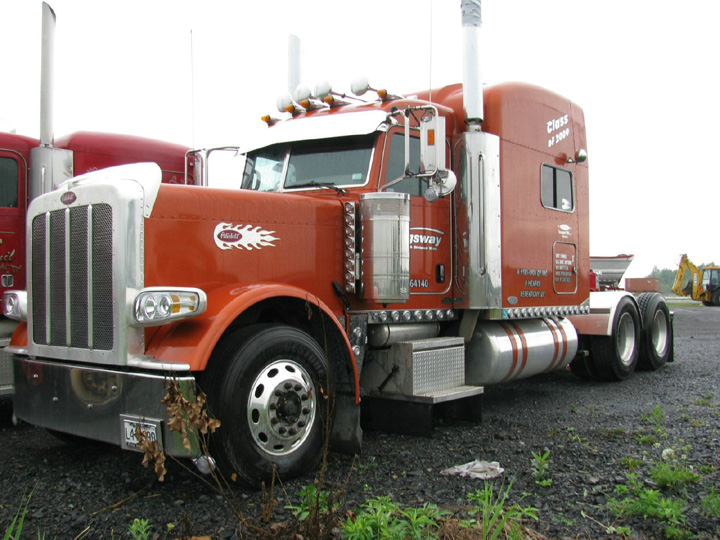 Peterbilt 389: 12 фото