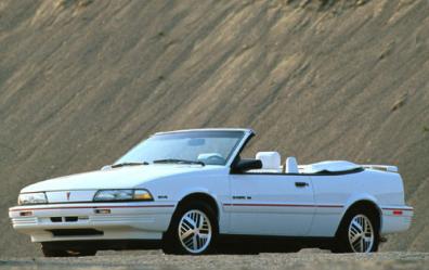 Pontiac Sunbird: 1 фото